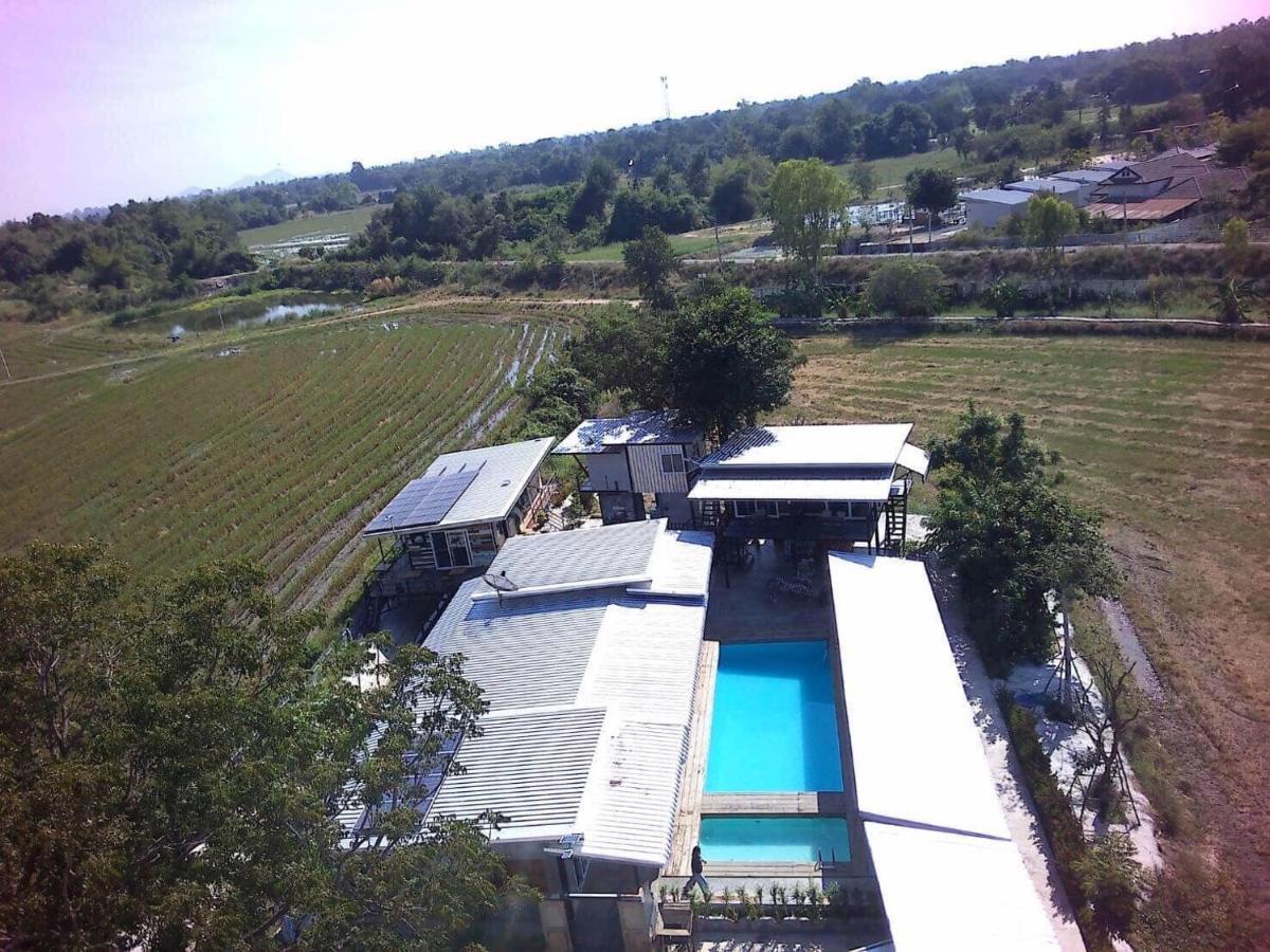 Solarcell Private Homestay - โซล่าเซลล์ไพรเวทโฮมสเตย์ Uthai Thani Esterno foto