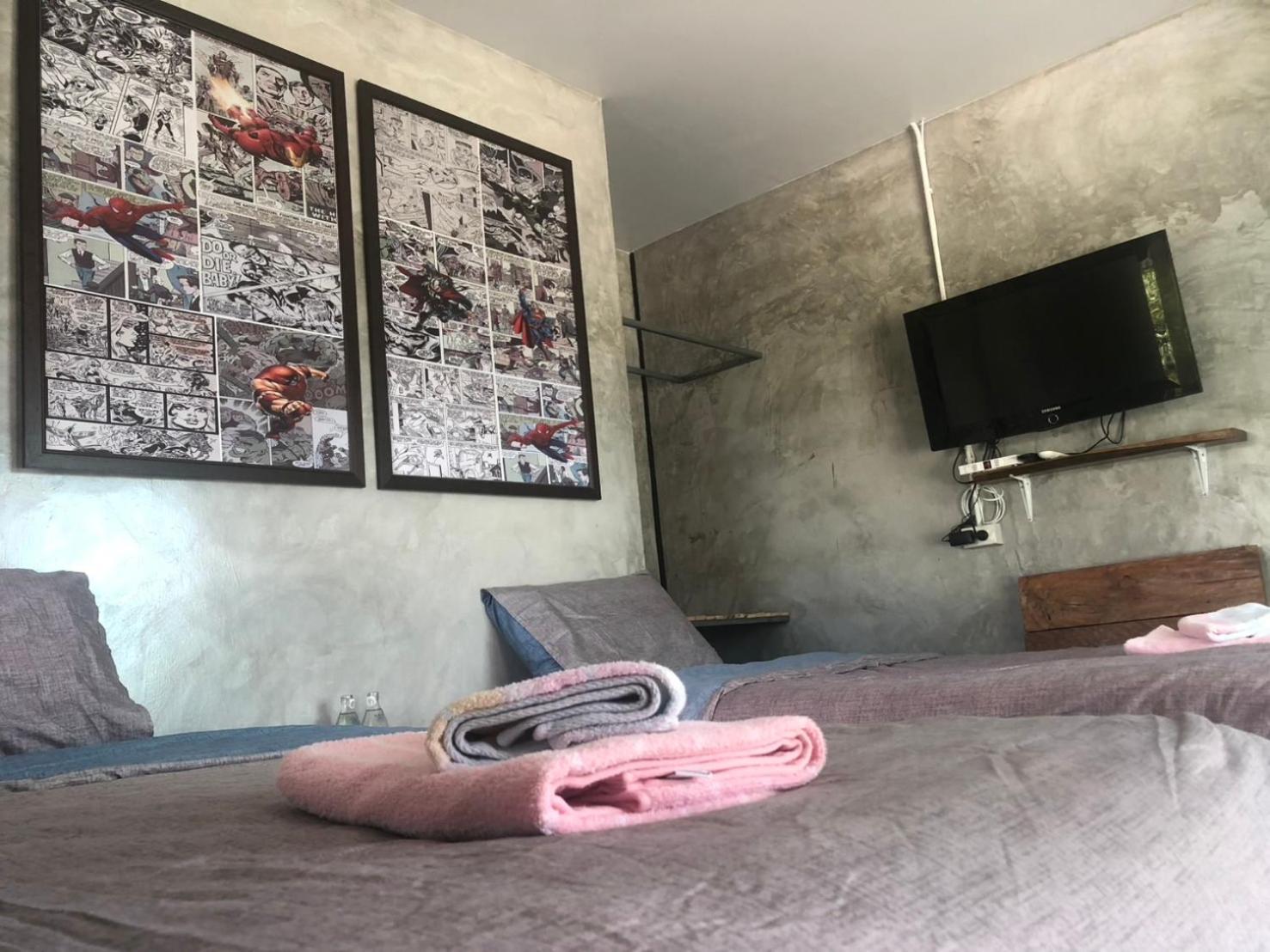 Solarcell Private Homestay - โซล่าเซลล์ไพรเวทโฮมสเตย์ Uthai Thani Esterno foto